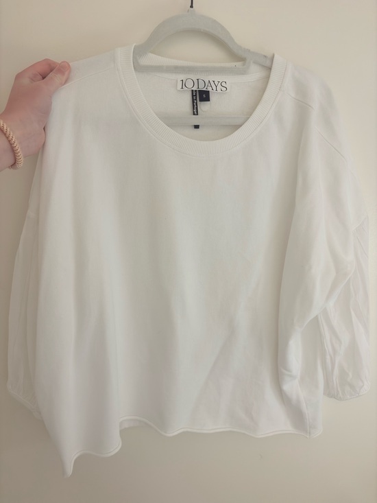 Tops - Women's White Crewneck Top